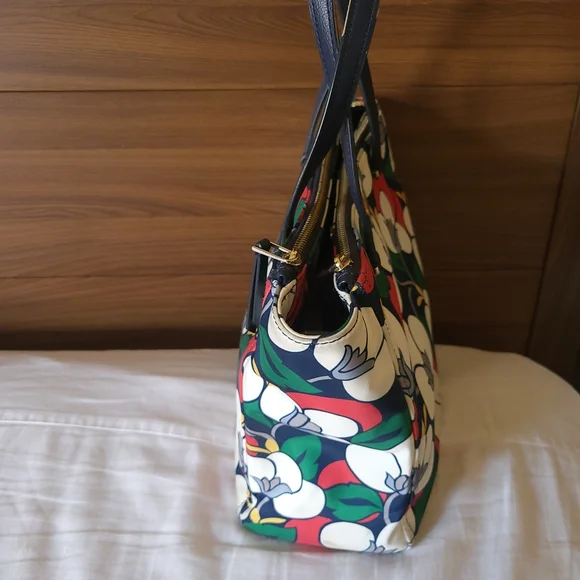 Kate Spade Red and Green Tote Bag with Floral Design - Picture 5 of 10